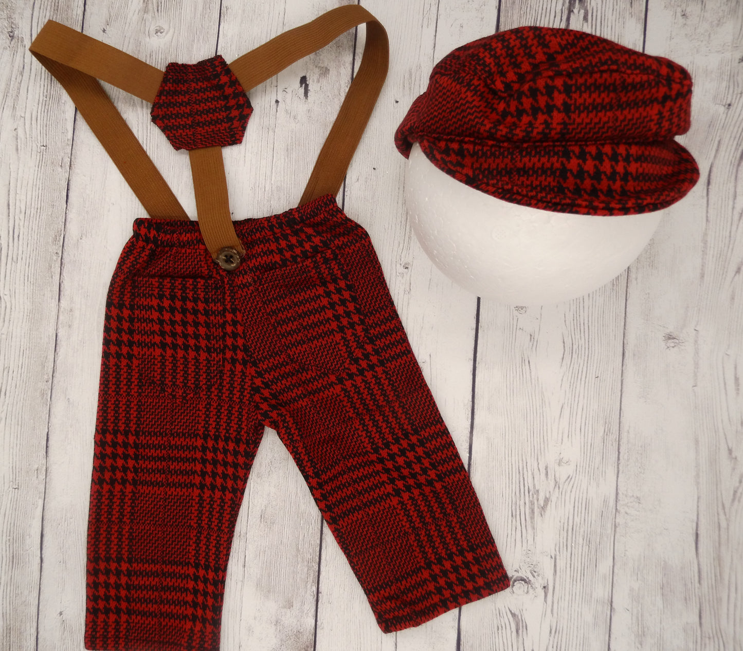 Outfit Baskenmütze und Hose kariert Newborn Reborn