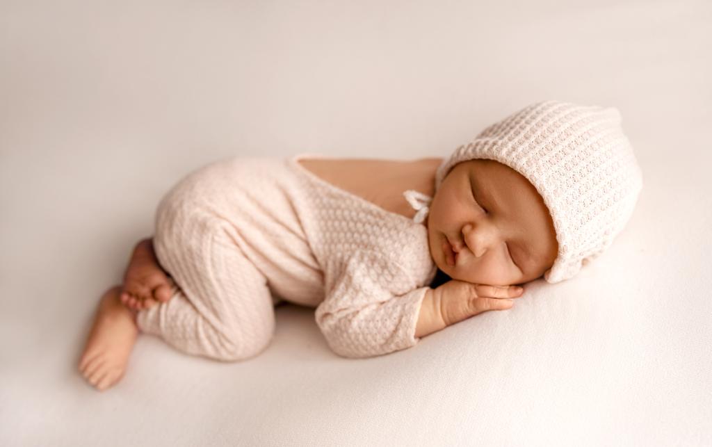 Outfit Set Strampler mit Mütze Design gewebt Newborn