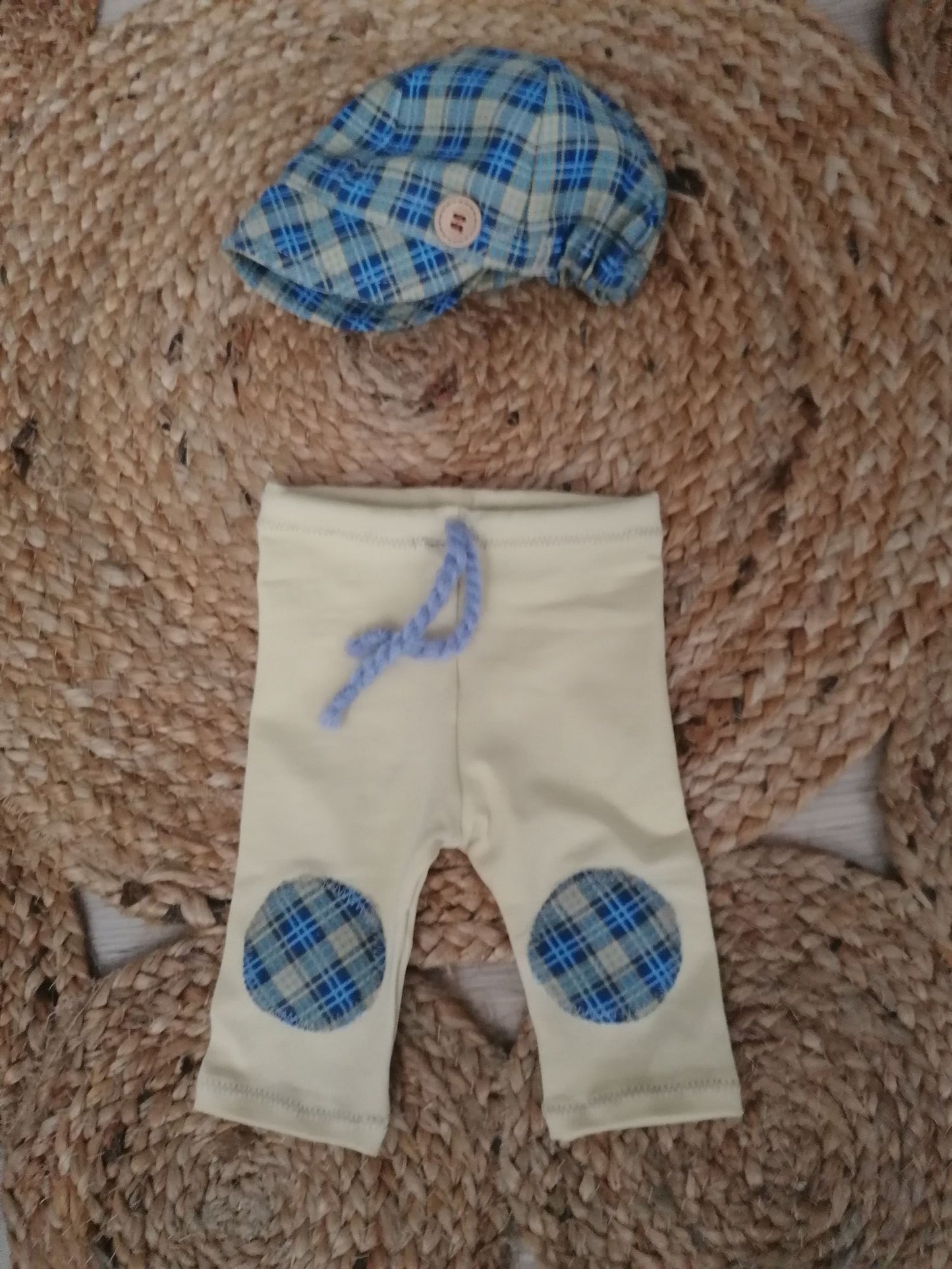 handmade Frühchen Newborn Outfit gelb Mütze und Hose HANDMADE