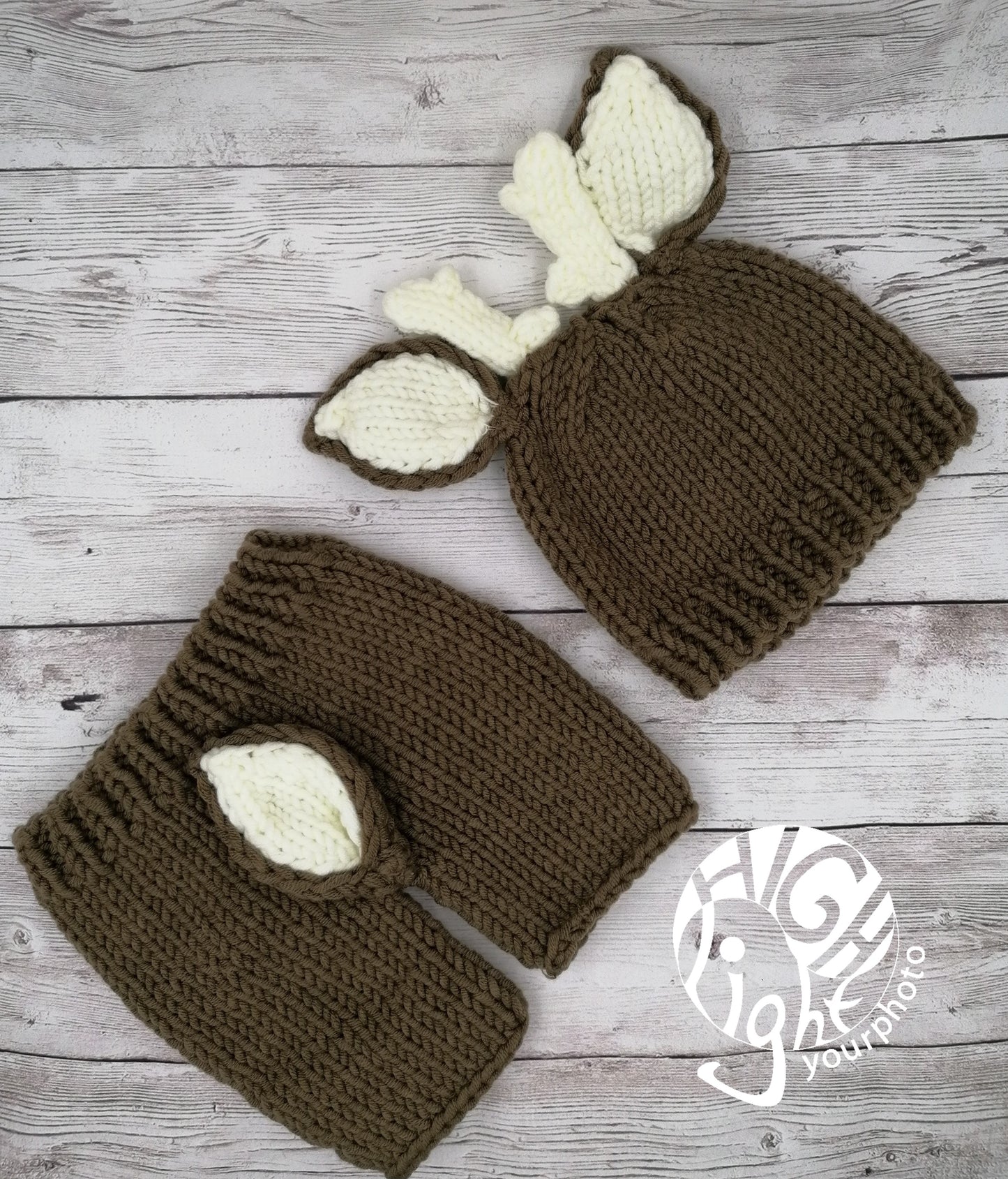 gestricktes Reh Outfit