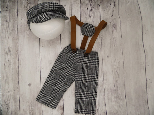 Outfit Baskenmütze und Hose kariert Newborn Reborn