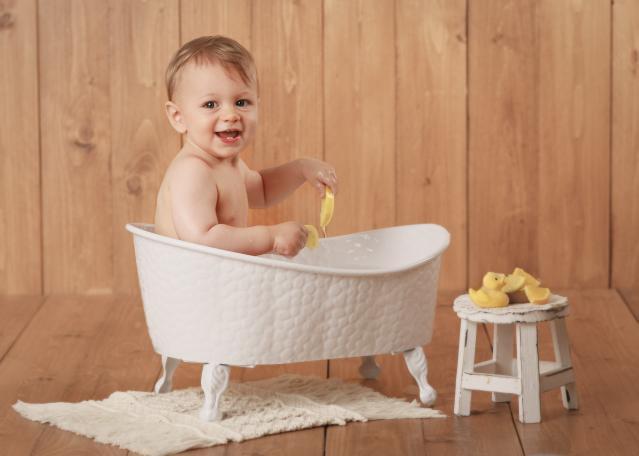 Vintage Baby Badewanne für Badefotoshootings