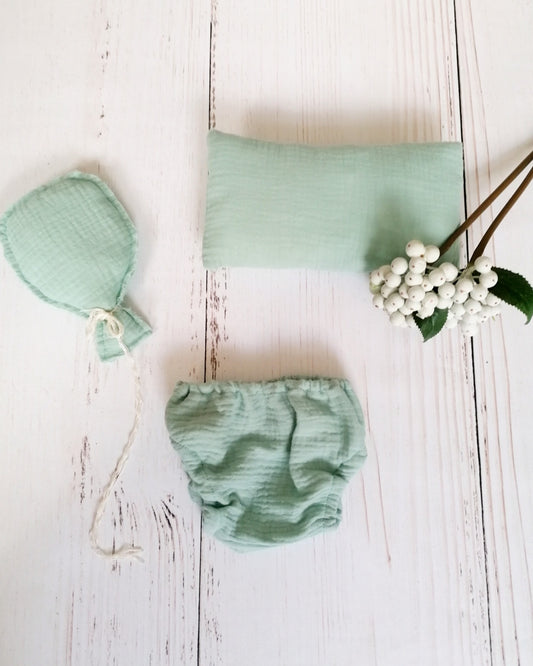 Set mint Windelhose Newborn, Luftballon Kissen & Beerenpick als B-Ware